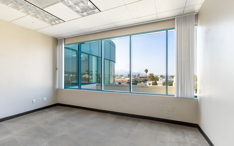 1010 North Central Avenue, Glendale Image 5