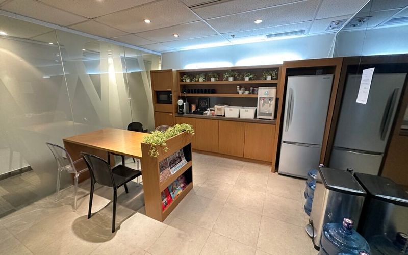 30 Canton Road, Tsim Sha Tsui Image 3