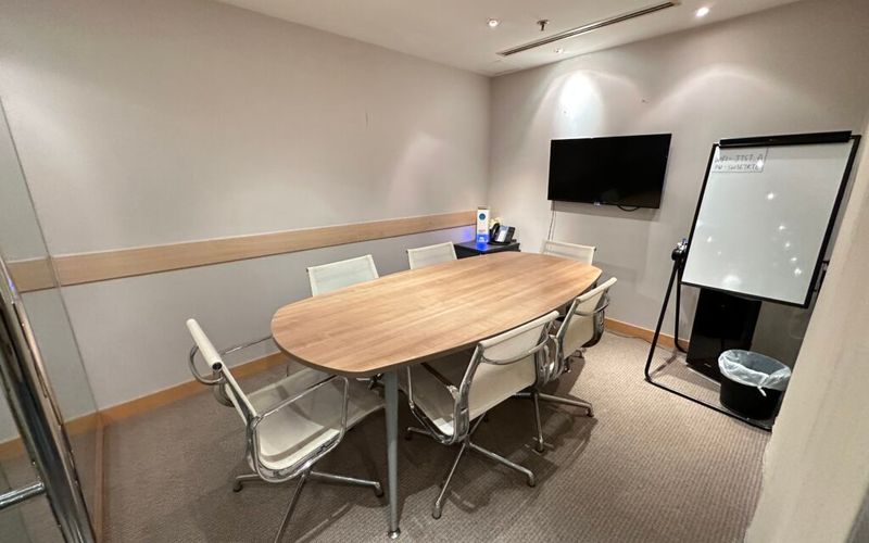 30 Canton Road, Tsim Sha Tsui Image 4