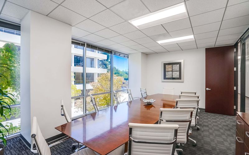 21031 Ventura Boulevard, Los Angeles Image 3