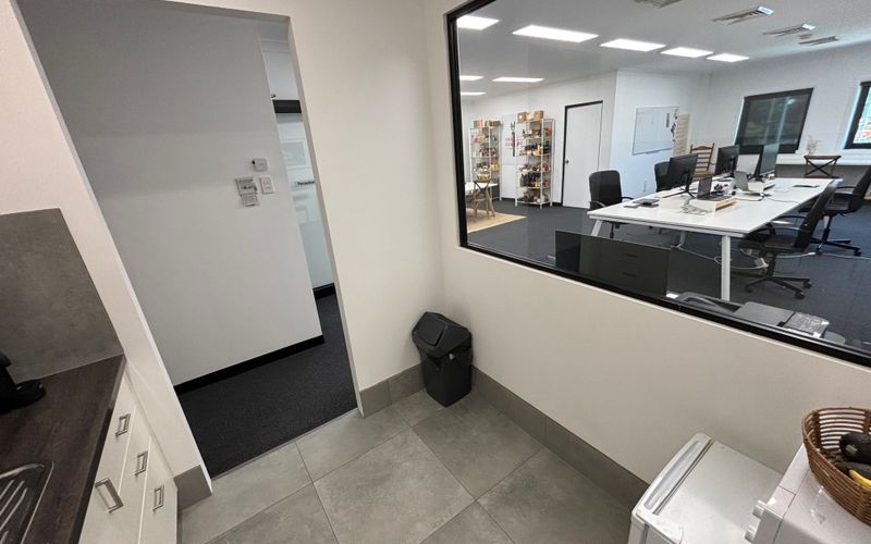 77-79 Bourke Road, Alexandria Image 11