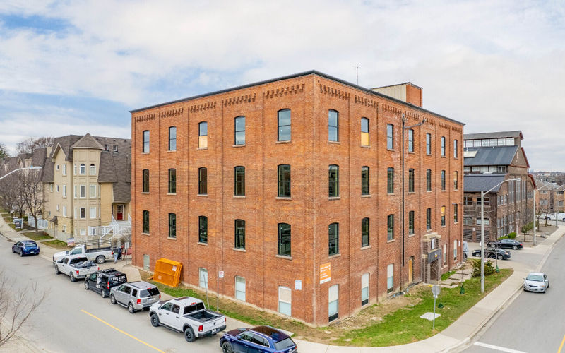 30 Powerhouse St, Toronto Image 4