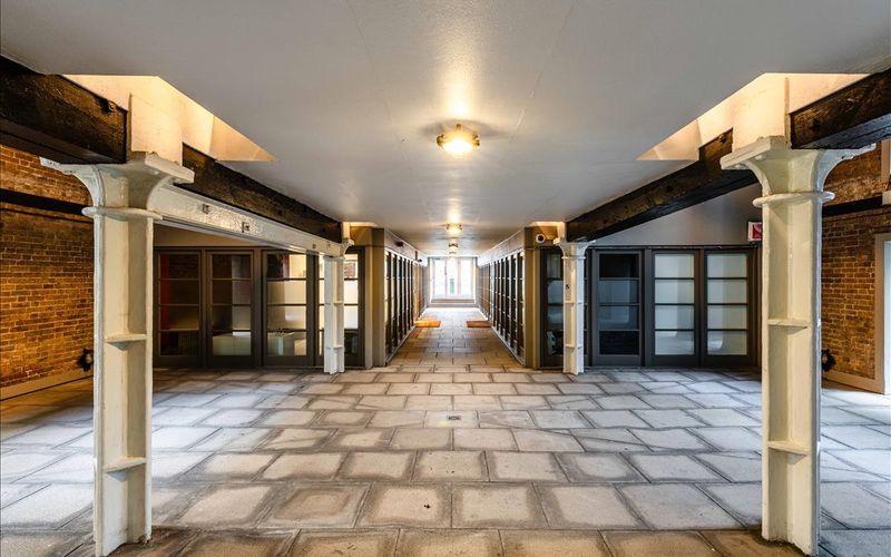 23-25 Mill Street, London Image 1