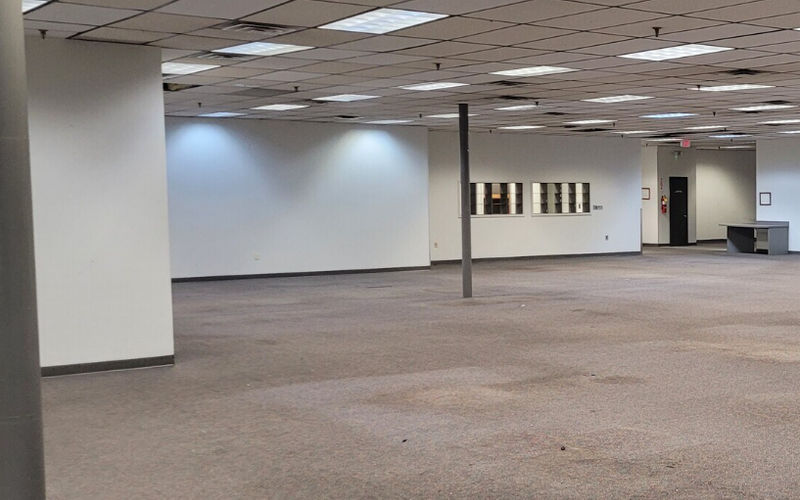 215 Marvin Miller Dr Sw, Atlanta Image 2