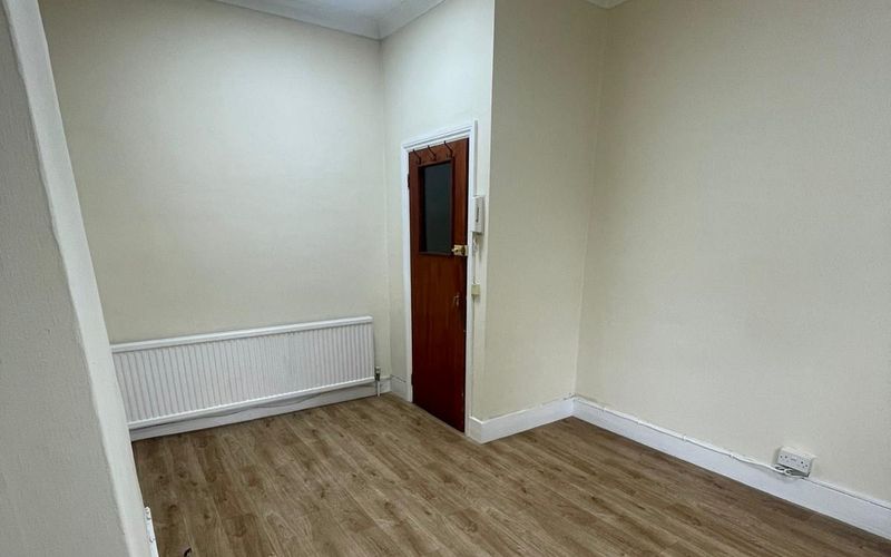 8 Gainsborough Road, Bushwood Image 7