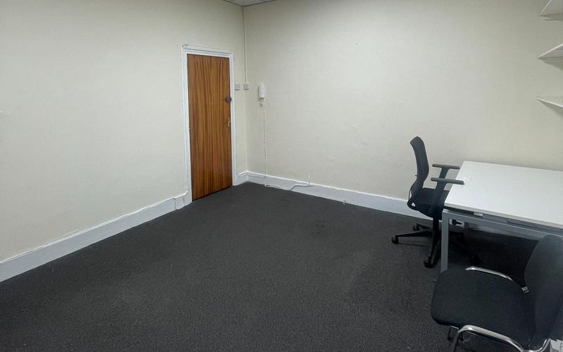 8 Gainsborough Road, Bushwood Image 6