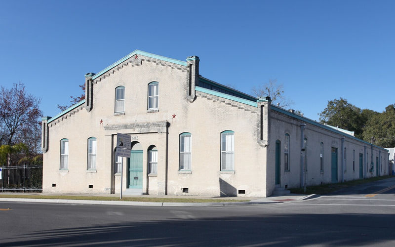 602 S Main St, Gainesville Image 6