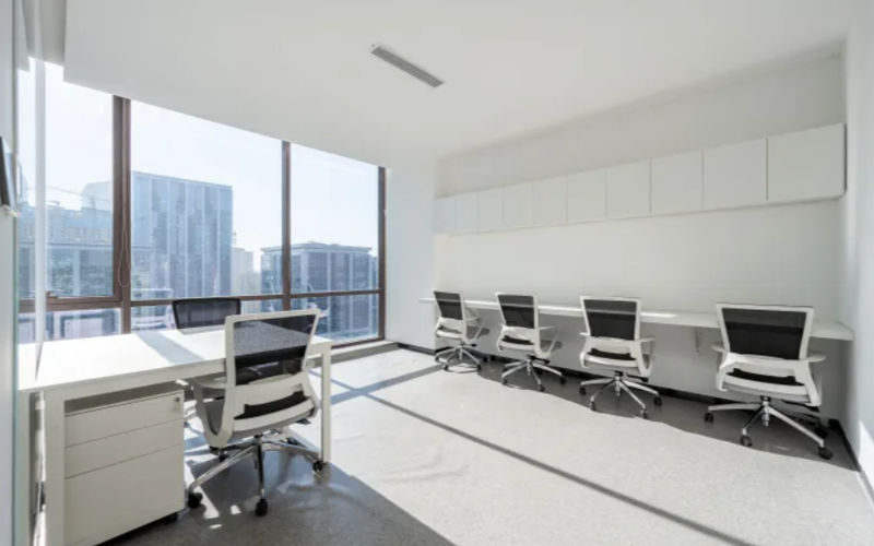 2014 Champions Gateway, Canton Image 1