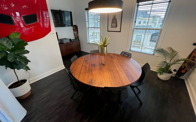 9 S Main St, Yardley Image 2