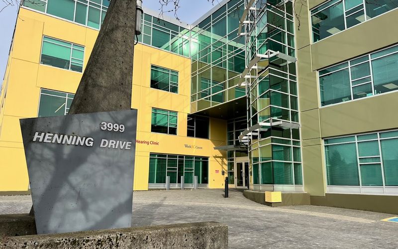 3999 Henning Drive, Burnaby Image 10