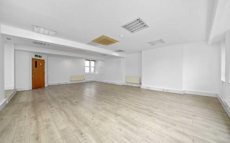 76-77 Watling Street, London Image 1