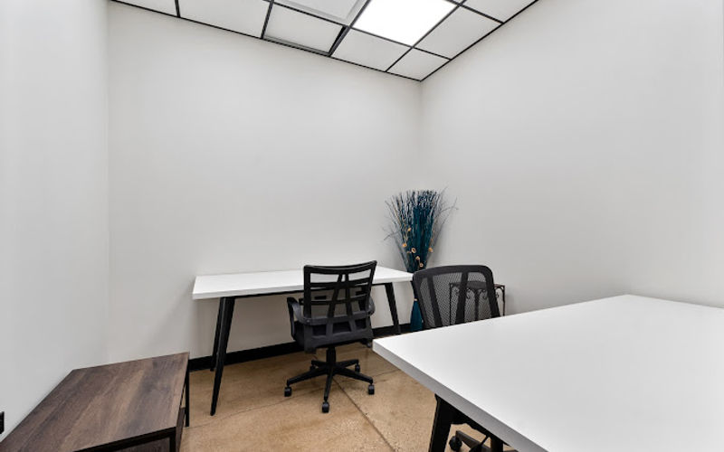 7358 Lincoln Ave, Lincolnwood Image 3