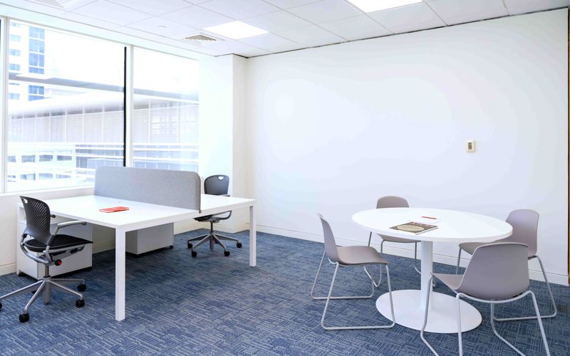 Convention Tower, Sheikh Zayed Road, Dubai Image 8