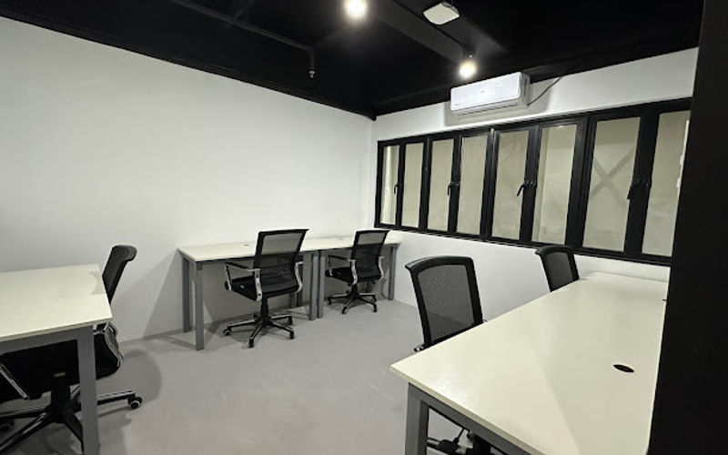 6018 Jd Villena, Makati, 20 DESKS 6018 Jd Villena, Makati Image 1