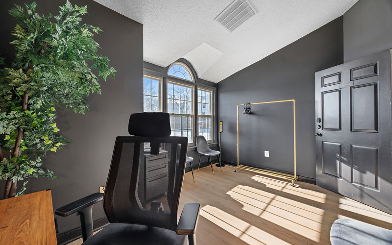 8305 Cherry Ln, Laurel Image 1