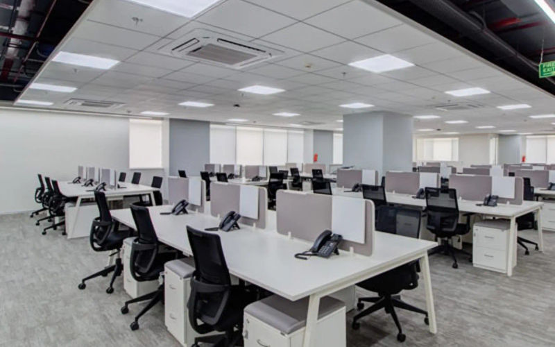 Pan Card Club Rd Baner, Pune, 5 DESKS Pan Card Club Rd Baner, Pune Image 1