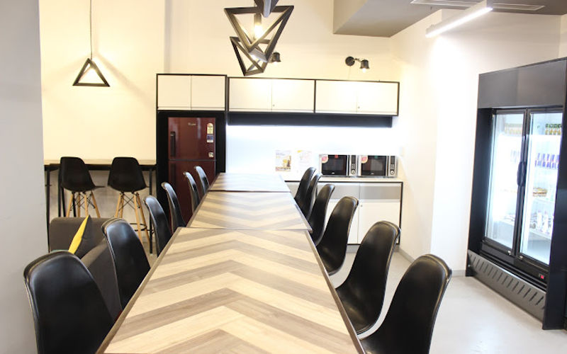 Block L29 - L34 Connaught Place, New Delhi Image 4