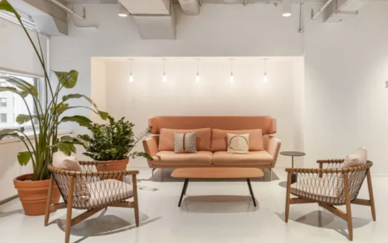 1870 W Winchester Rd, Libertyville Image 1