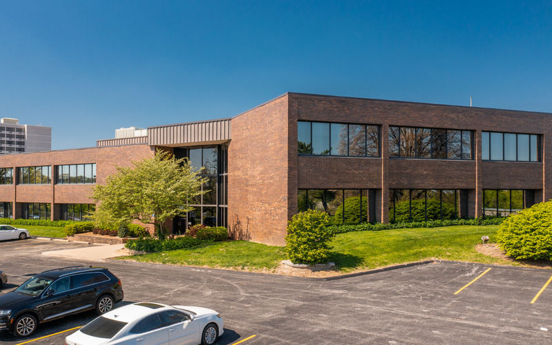 2055 Craigshire Rd, St Louis Image 11