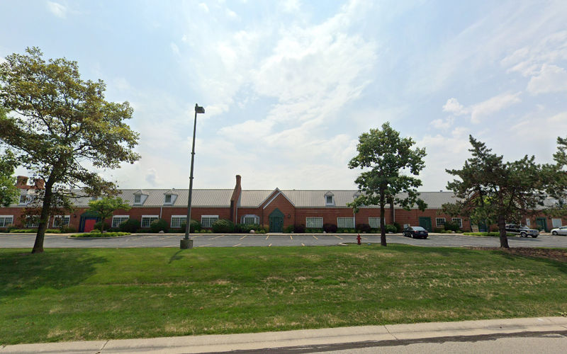 16815 W Wisconsin Avenue, Brookfield Image 9