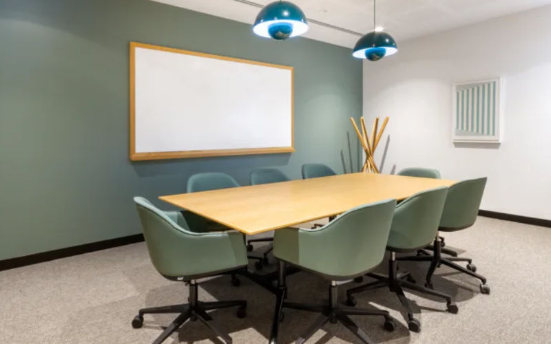 16815 W Wisconsin Avenue, Brookfield Image 1