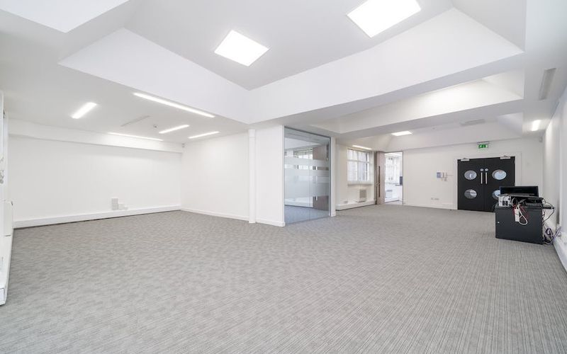 37-38 Margaret Street, Marylebone Image 4