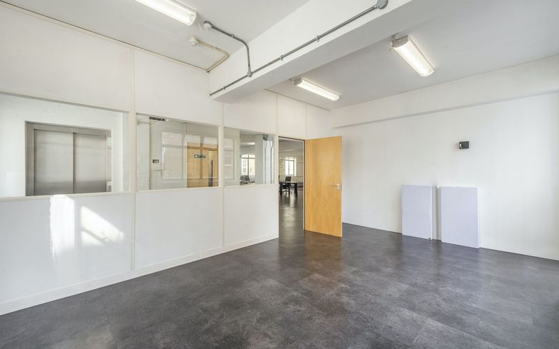 Dog & Duck Yard Princeton Street, Bloomsbury Image 7