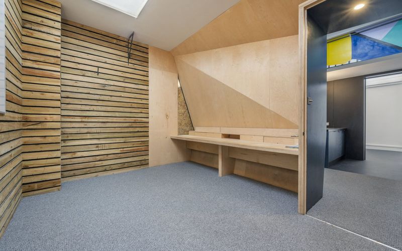 4 & 5a Goodge Place, Fitzrovia Image 1
