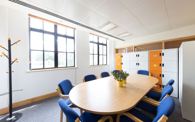 25 W Tenter St, London Image 1