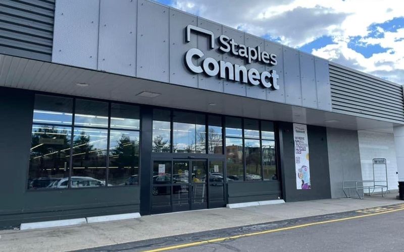 186 Alewife Brook Parkway Fresh Pond Mall, Cambridge Image 7