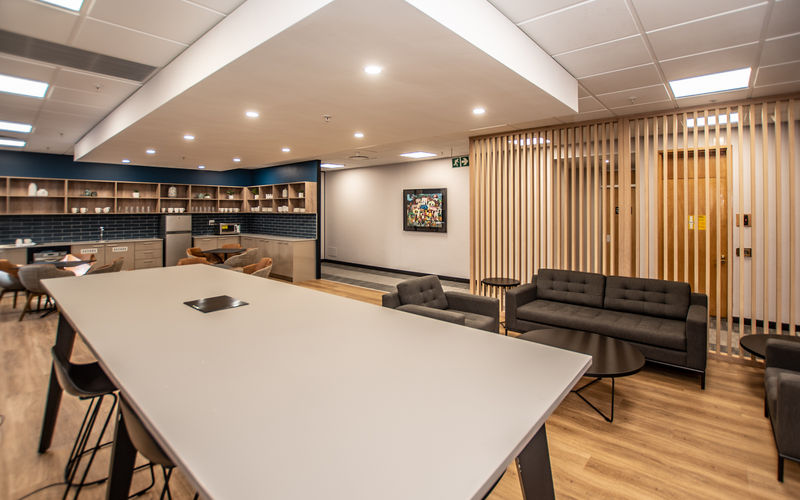 135 Rivonia Road, Sandton, 6 DESKS 135 Rivonia Road, Sandton Image 1