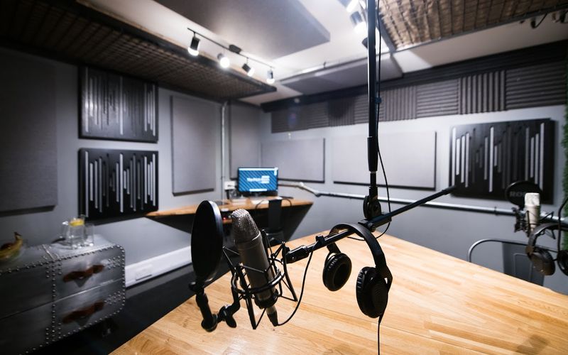 66 Old Compton Street, London Image 9