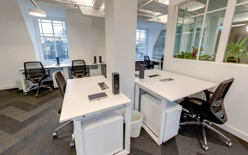 16-19 Eastcastle Street, London Image 1