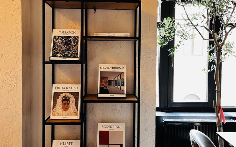 18 Strada Constantin Mille, București Image 12