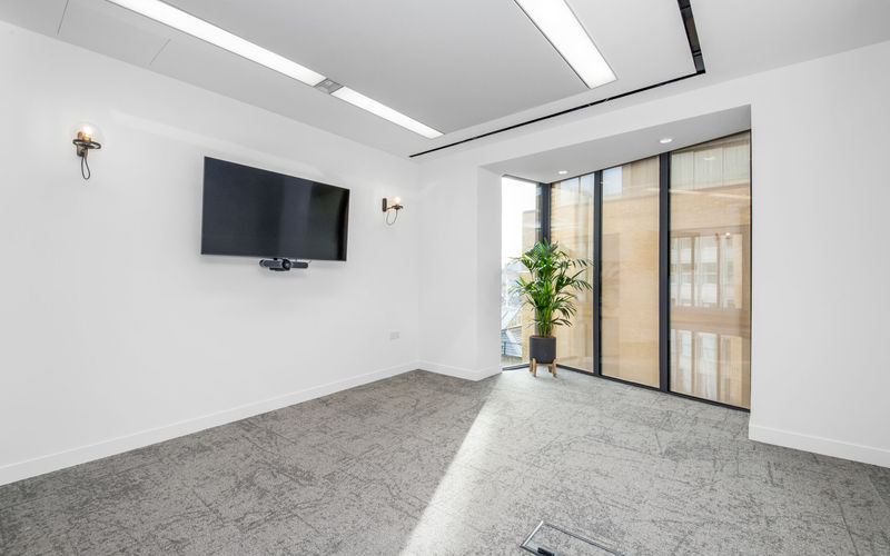 25 Bury Street, London Image 9