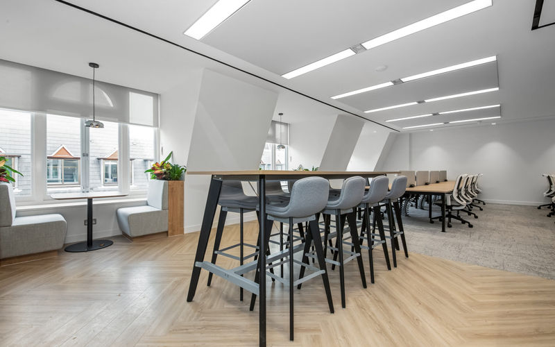 25 Bury Street, London Image 6