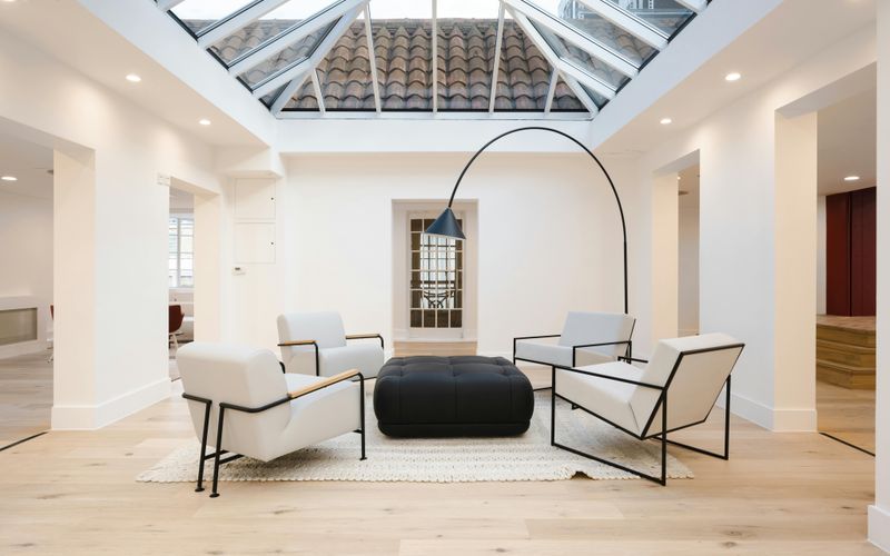 1 Alfred Mews, London Image 4