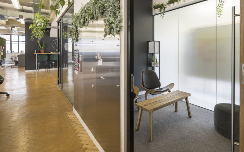 15-27 Gee St, London Image 6