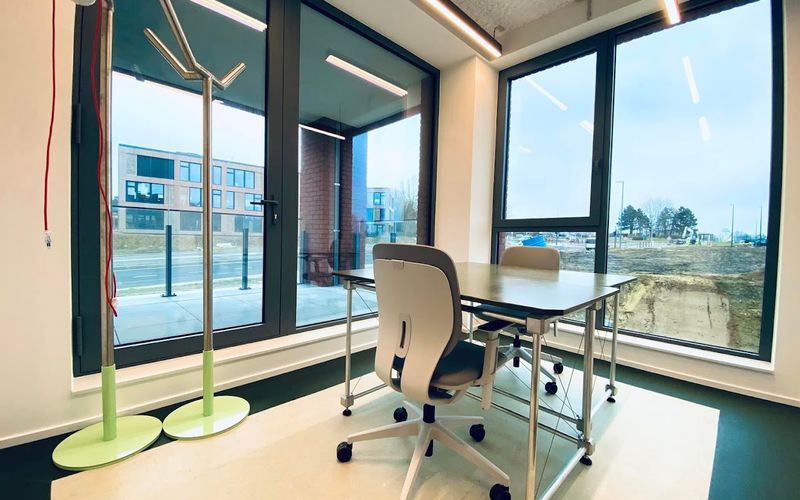 13 Courbevoie, Louvain-la-neuve Image 1