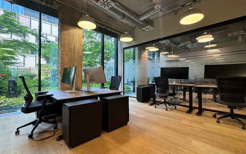 13-19 Neue Rothofstraße, Frankfurt Am Main Image 1