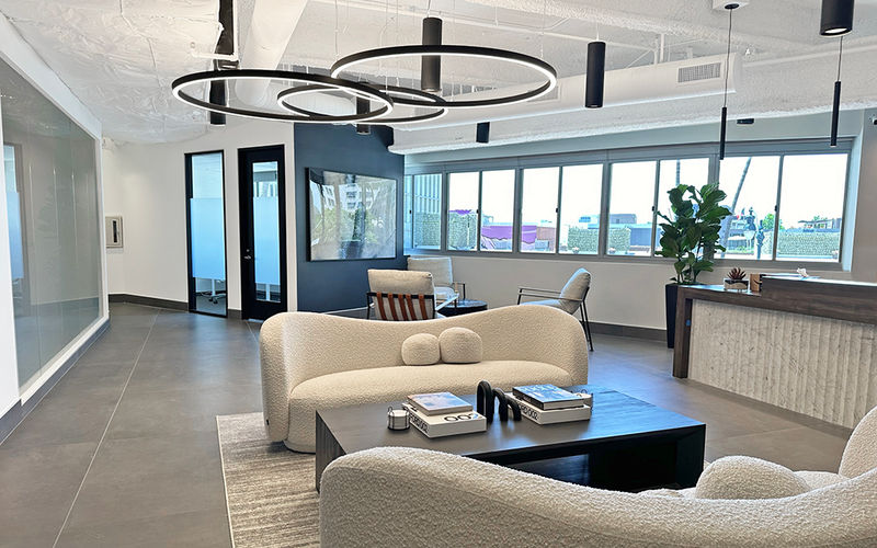 9465 Wilshire Boulevard, Beverly Hills Image 3