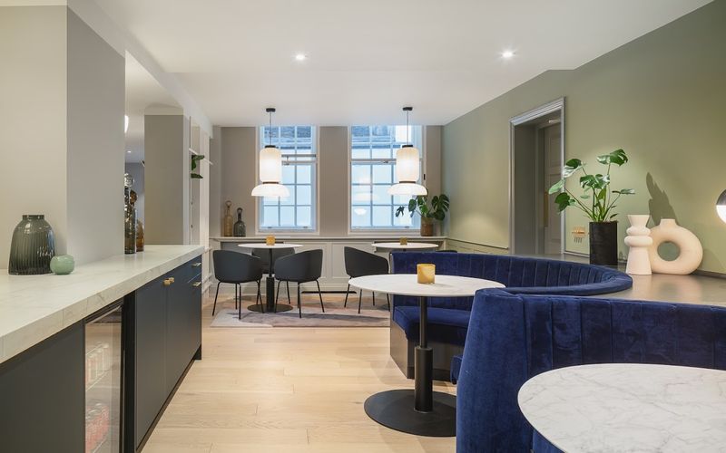 2 Eaton Gate, Belgravia Image 2