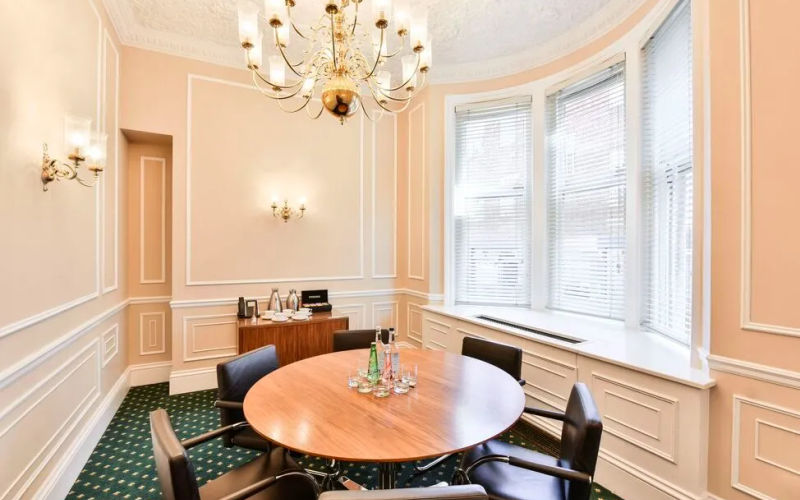 23-24 Berkeley Square, Mayfair Image 1