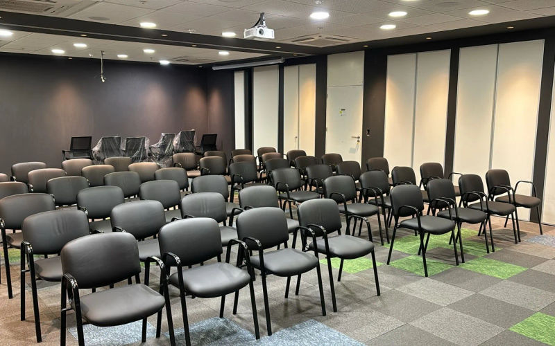 240 Ingeniero Enrique Butty, Buenos Aires Image 3