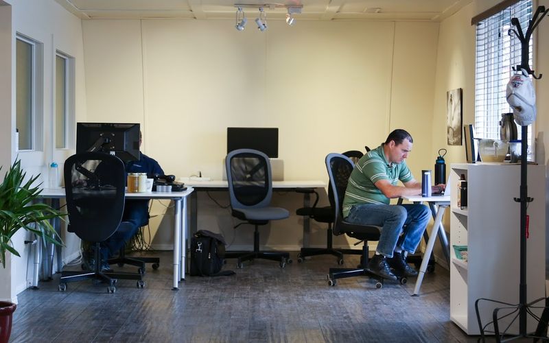 225 Railway St E, Cochrane Image 2