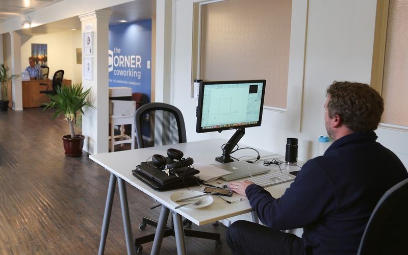 225 Railway St E, Cochrane Image 2