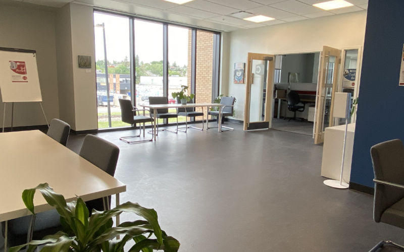 244 River Ave, Cochrane Image 3