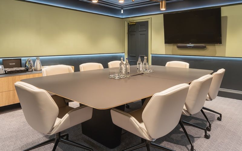 53 Davies St, Mayfair Image 3