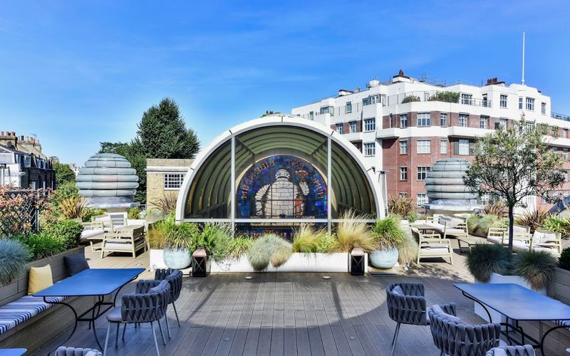 81 Fulham Rd, Chelsea Image 9