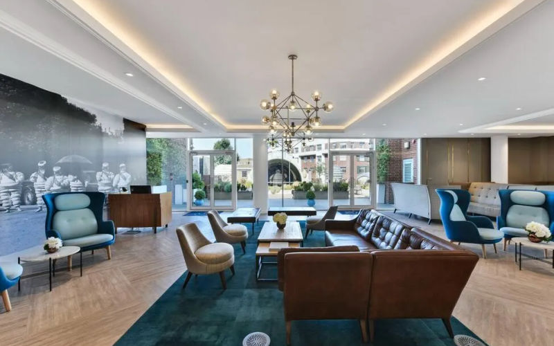 81 Fulham Rd, Chelsea Image 2